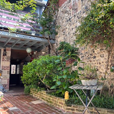 Chambres Chez L'Habitant Capucine Honfleur Eksteriør billede